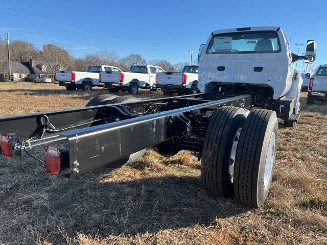 New 2025 Oxford White Ford F-750 SD Gas Straight Frame image 21