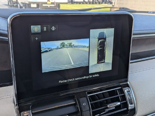 Used 2021 Blue Lincoln Reserve image 14