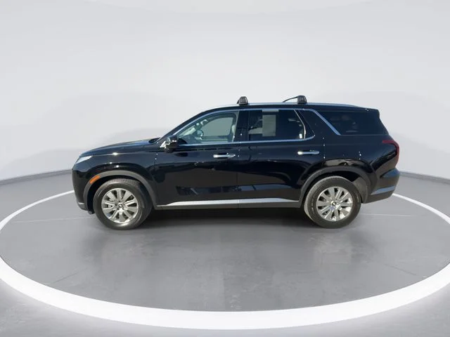 Used 2023 Black Hyundai SEL image 5