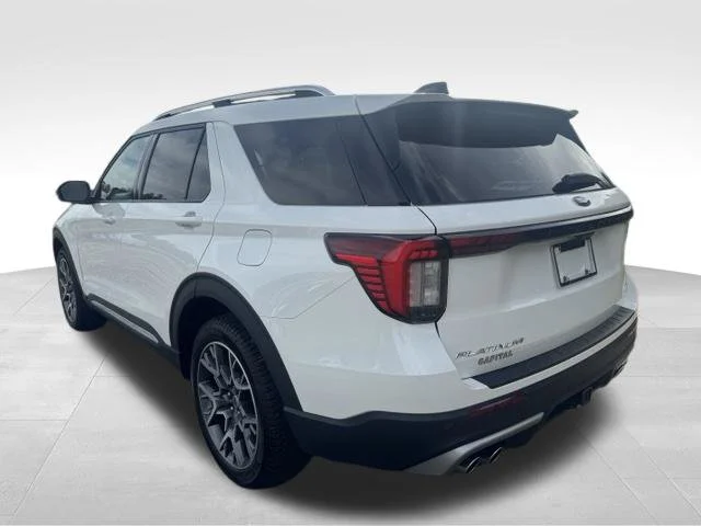 Used 2025 White Ford Platinum image 5