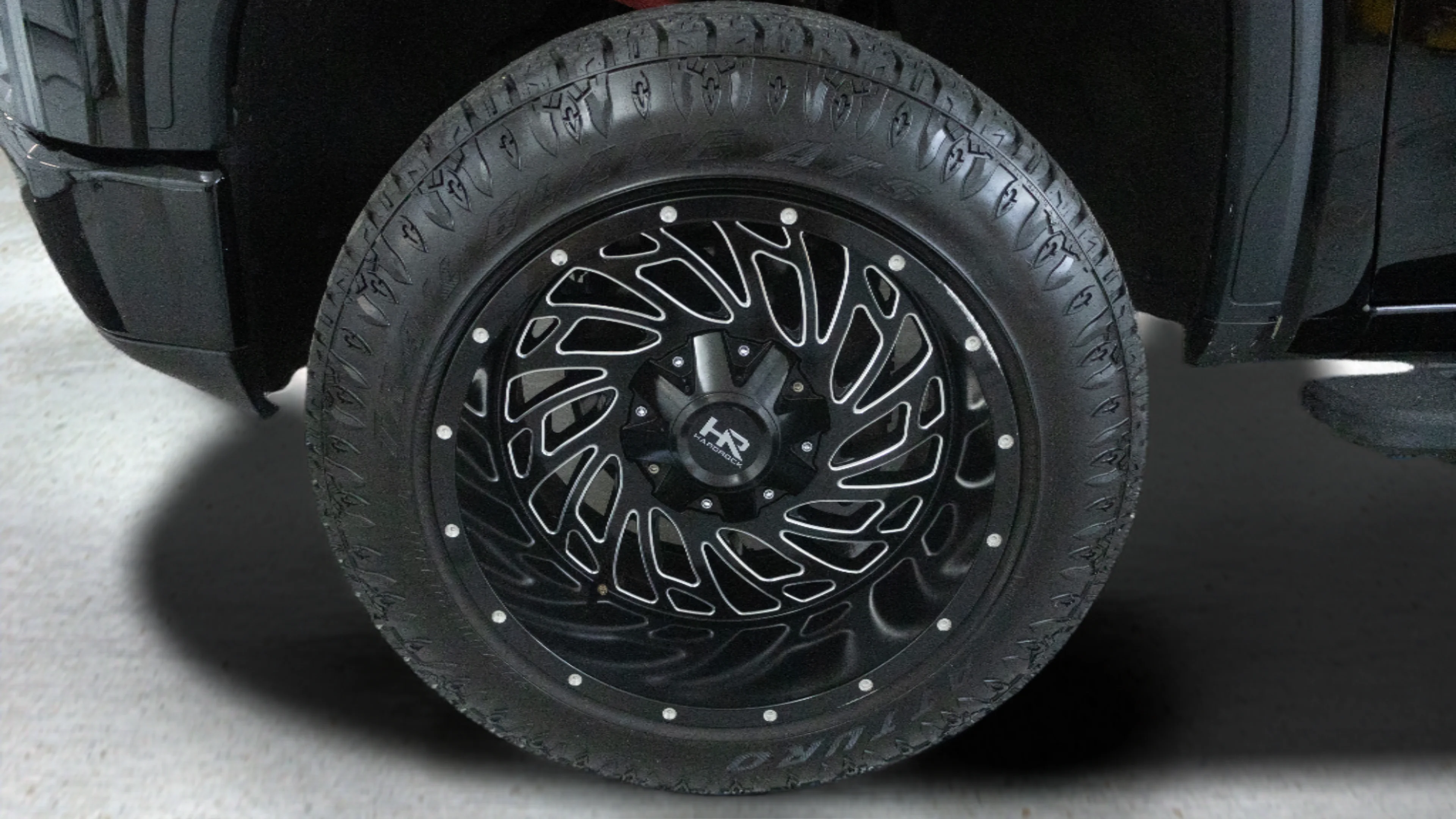 Used 2021 Onyx Black GMC AT4 image 9