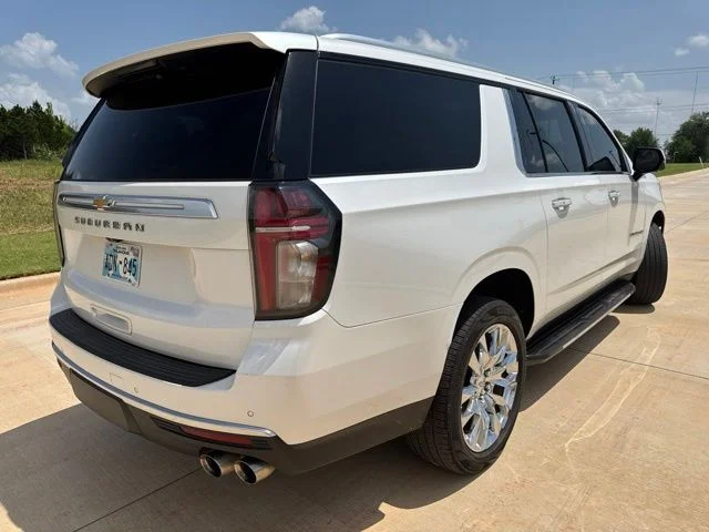 Used 2021 White Chevrolet High Country image 5