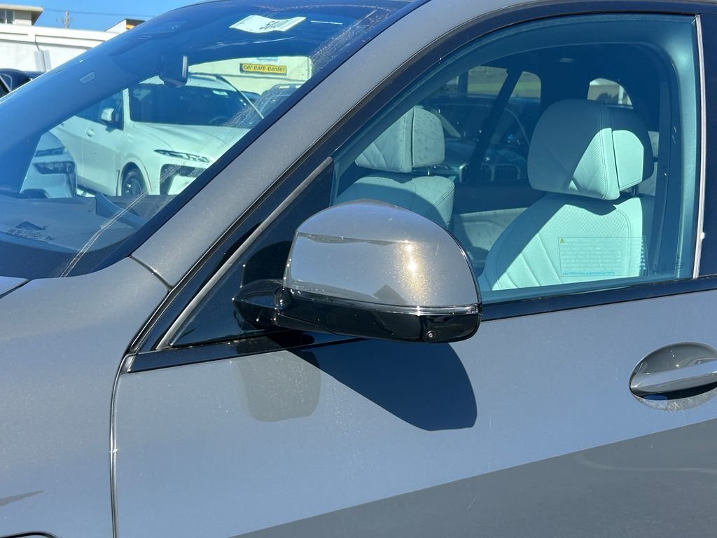 New 2026 Dravit Grey Metallic BMW xDrive50e image 10