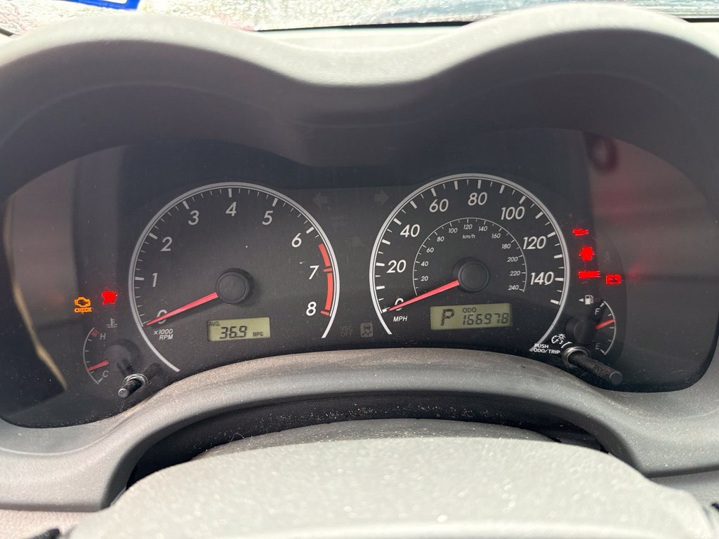 Used 2010 Blue Toyota  image 9