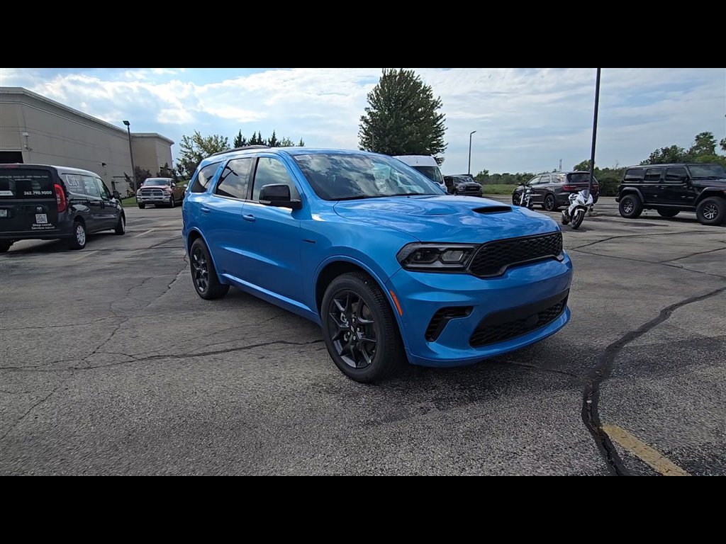New 2027 B5 Blue Exterior Paint Dodge GT HEMI image 2