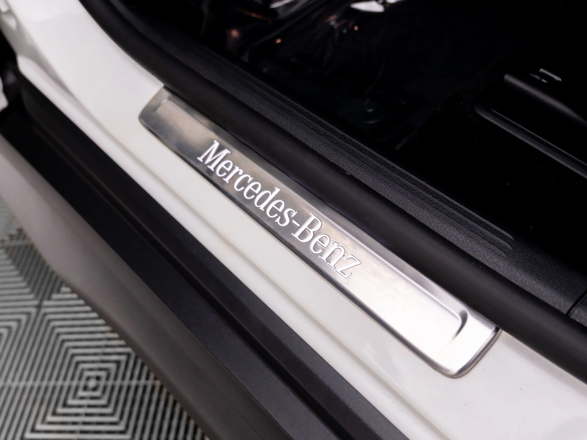 Used 2023 White Mercedes-Benz GLC 300 image 14