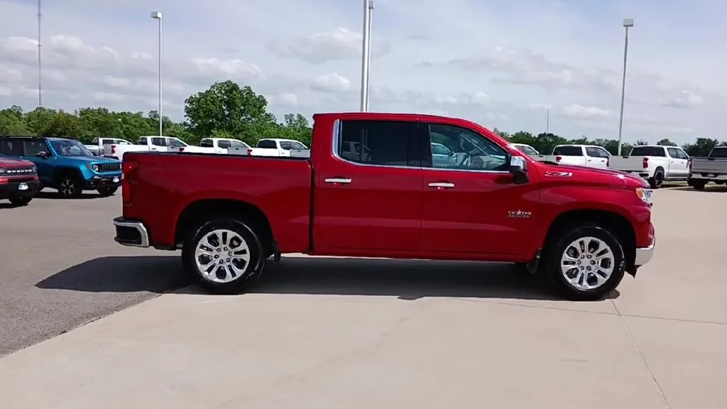 2023 Chevrolet Silverado 1500 LTZ - Photo 9