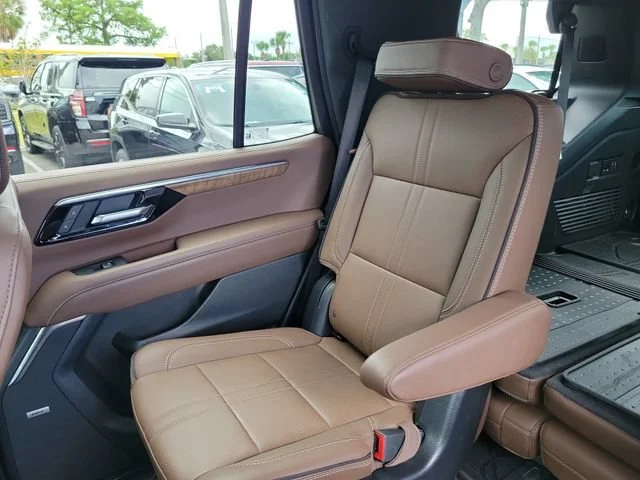 2025 Chevrolet Tahoe High Country - Photo 16