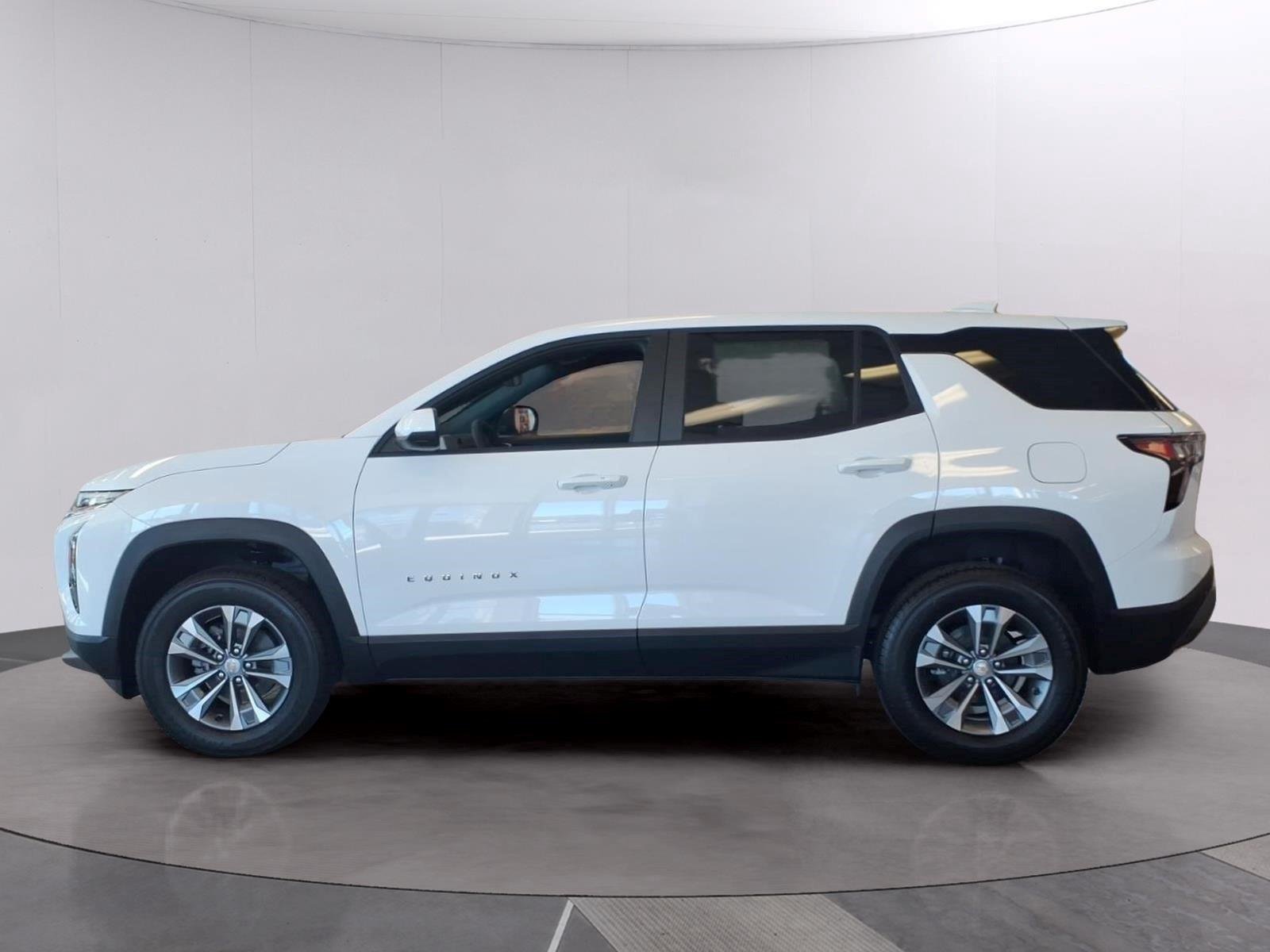 New 2027 Summit White Chevrolet LT image 2