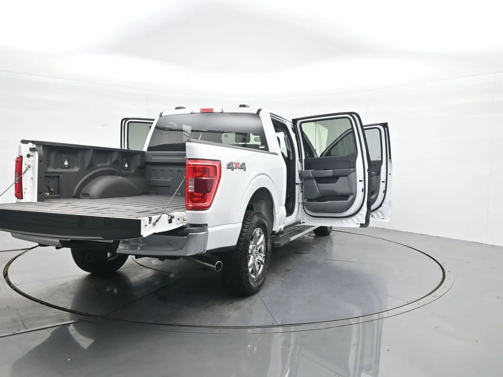 Used 2022 White Ford XLT image 43