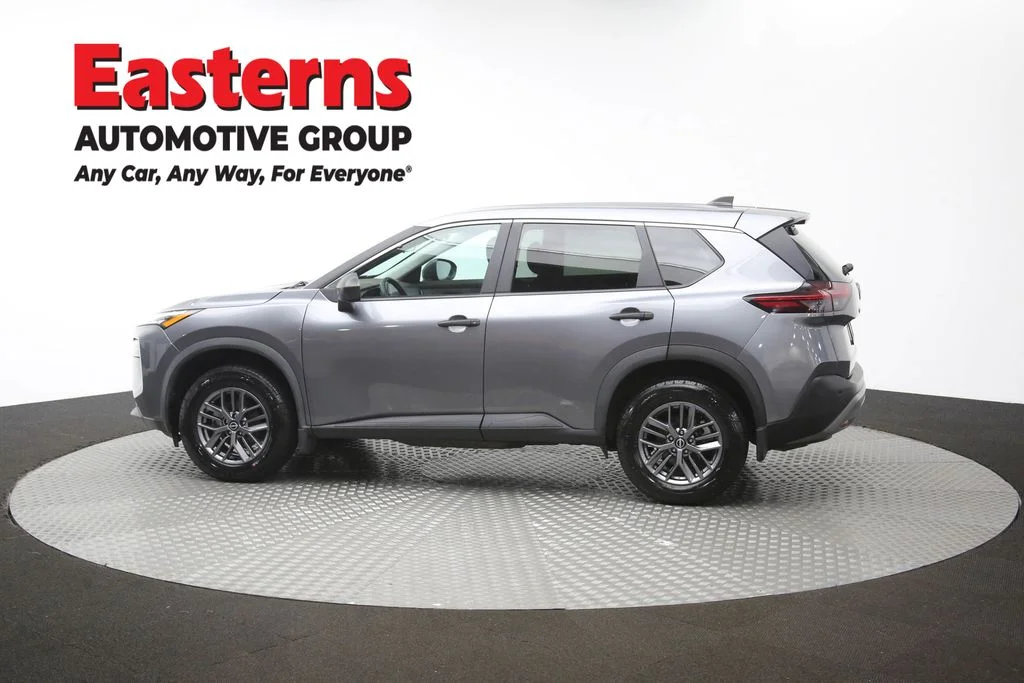 Used 2023 Gray Nissan S image 63