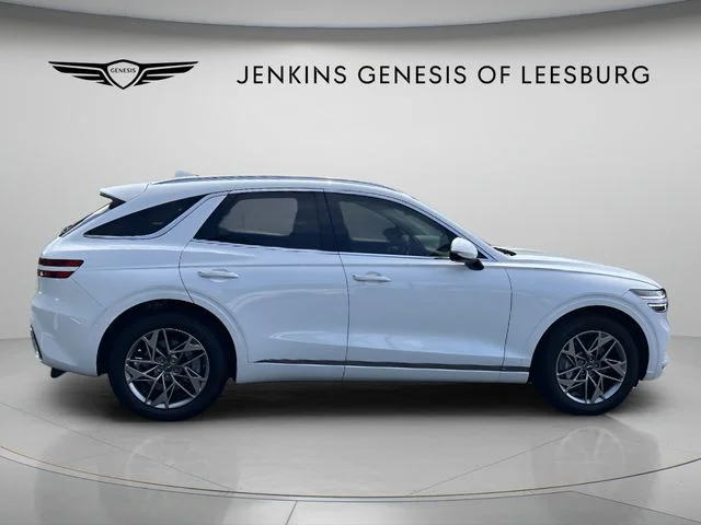 Used 2024 White Genesis 2.5T image 4
