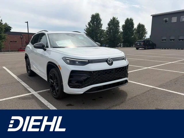 2026 Volkswagen Tiguan 2.0T SE R-Line Black