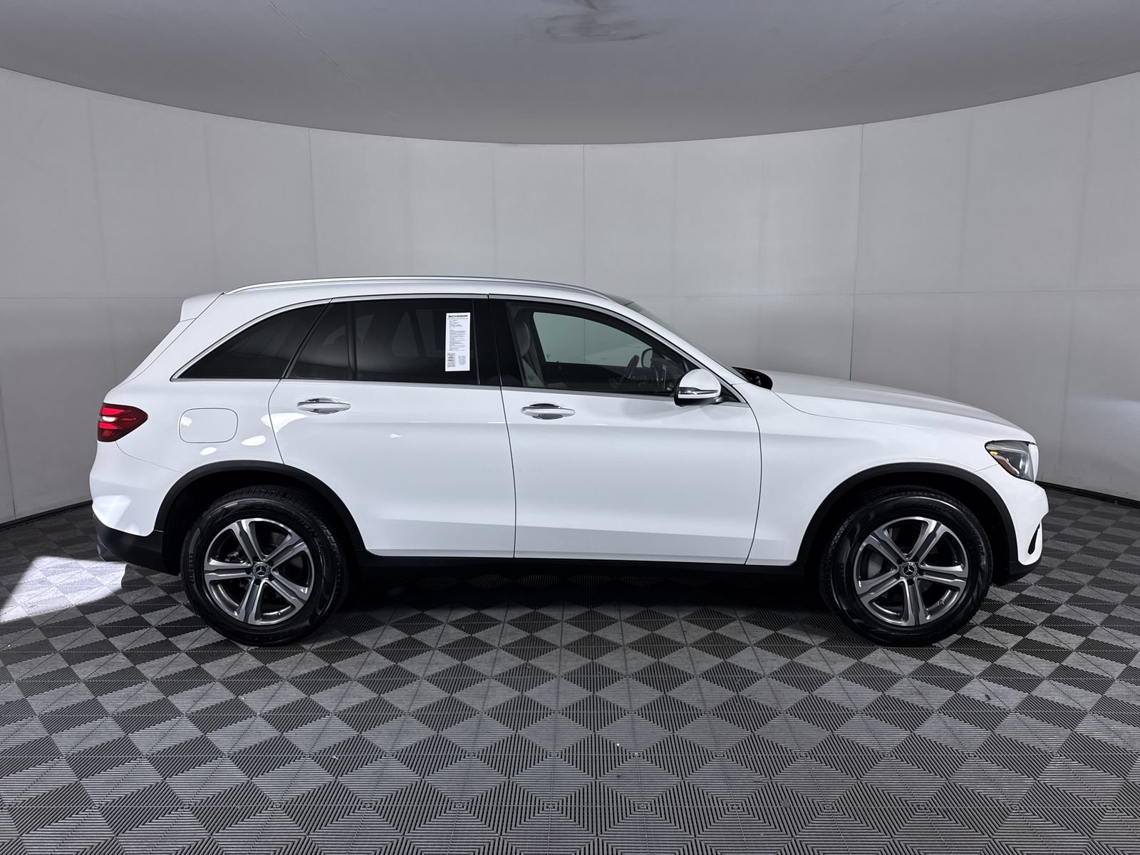 Used 2019 Polar White Mercedes-Benz GLC 300 image 10