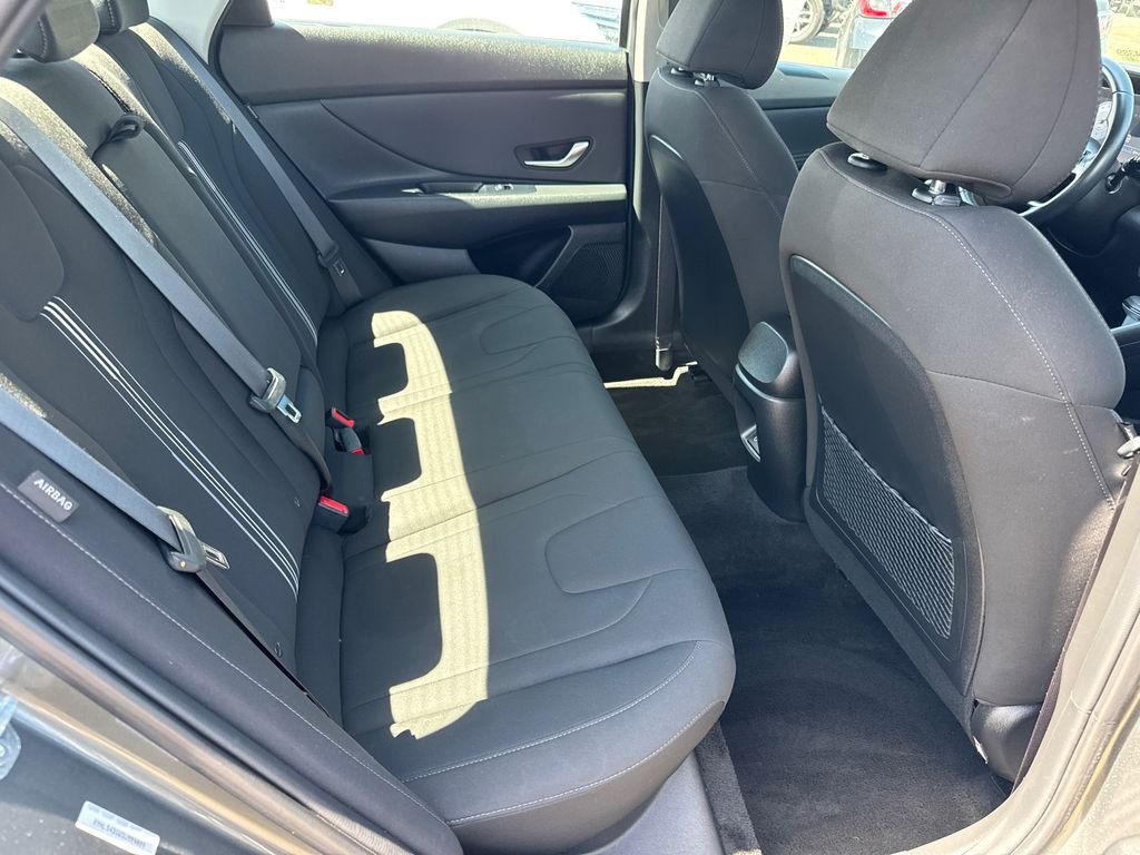 Used 2025 Gray Hyundai SEL Convenience image 14