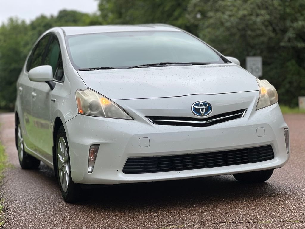 Used 2012 White Toyota Two image 4