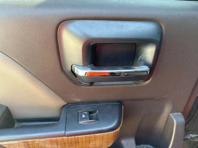 Used 2015 Brown GMC SLE image 23