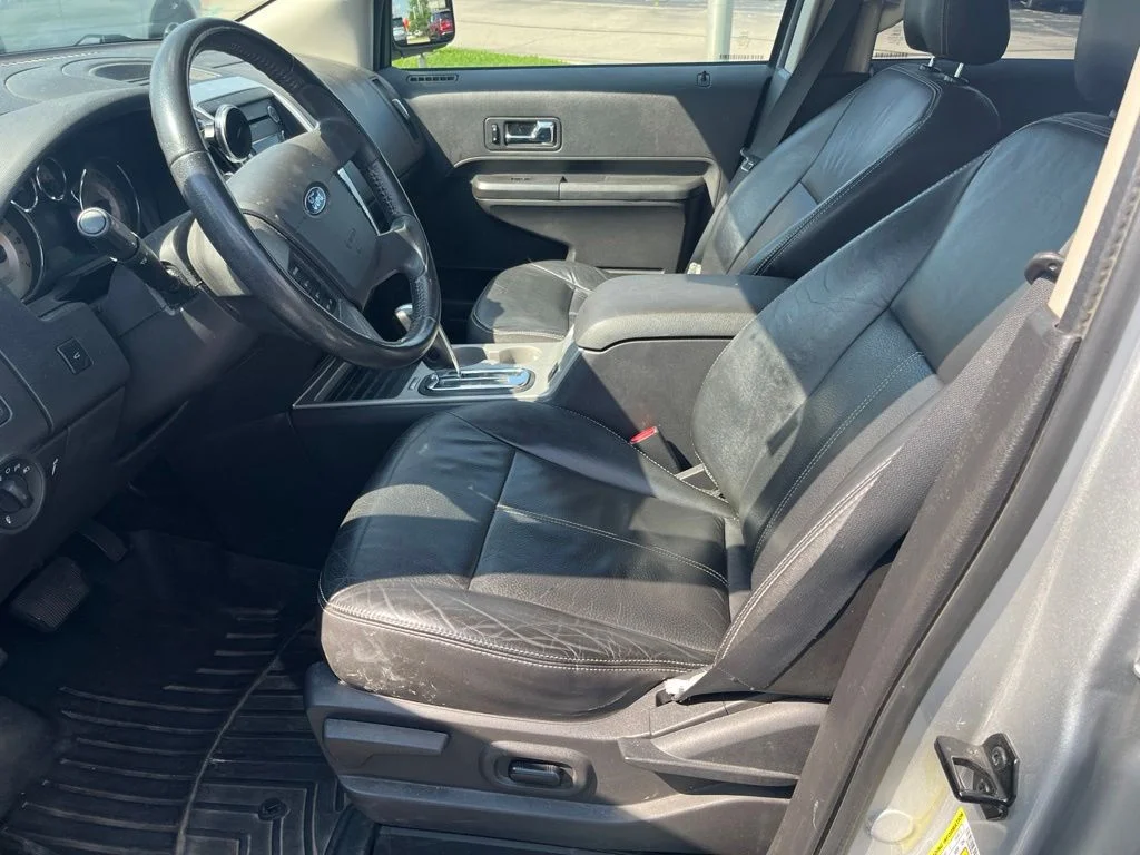 Used 2010 Silver Ford SEL image 13
