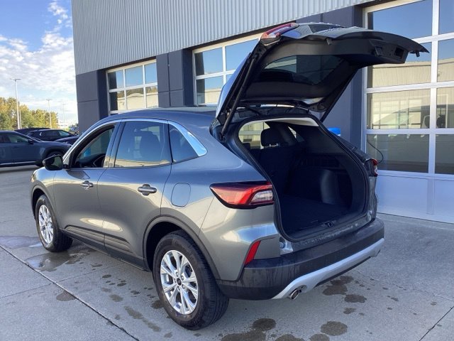 Used 2024 Gray Metallic Ford Active image 11