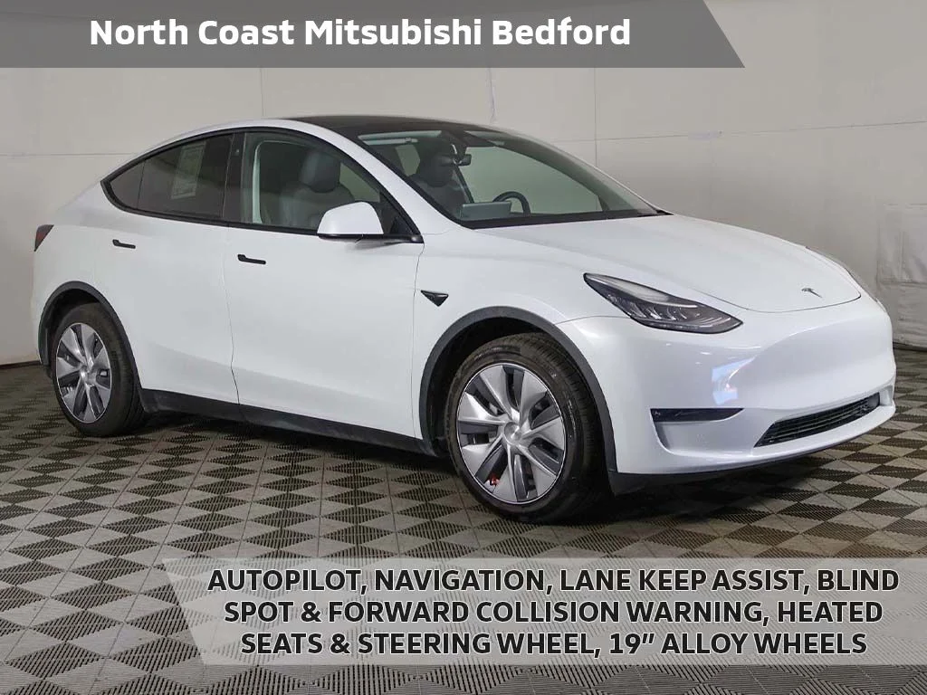 2023 Tesla Model Y Long Range Dual Motor All-Wheel Drive's photo