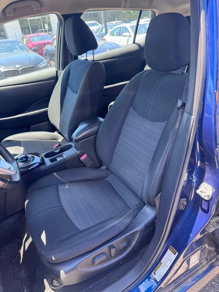 Used 2020 Blue Nissan SV Plus image 19