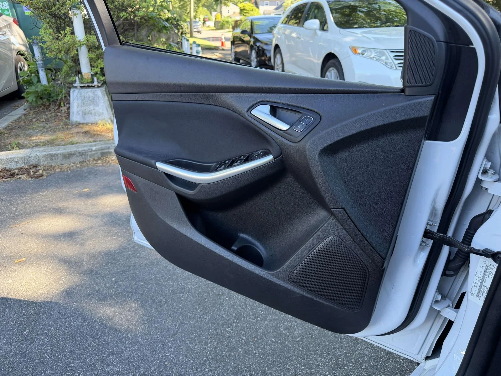 Used 2015 White Ford ST image 21