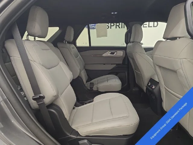 New 2027 Carbonized Gray Metallic Ford Active image 12