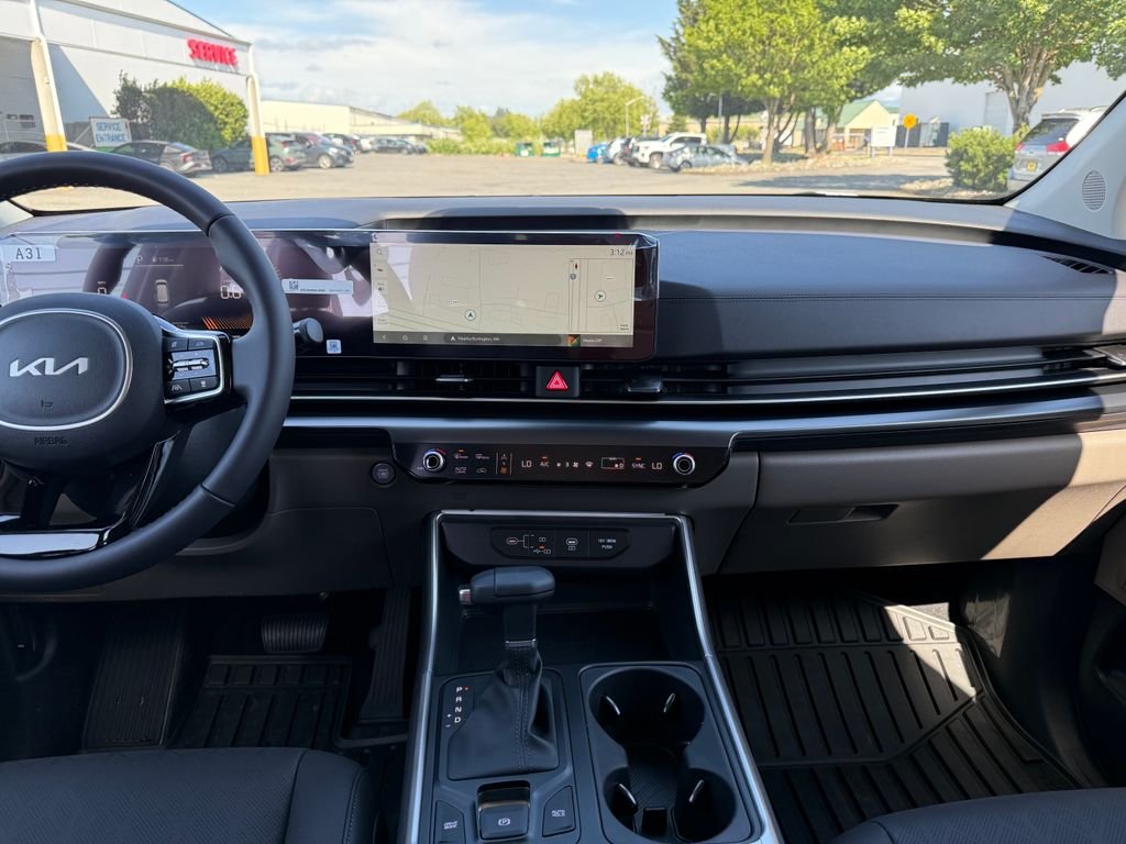 New 2026 Snow White Pearl Kia LXS image 23