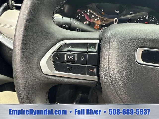 Used 2024 White Jeep Limited image 30