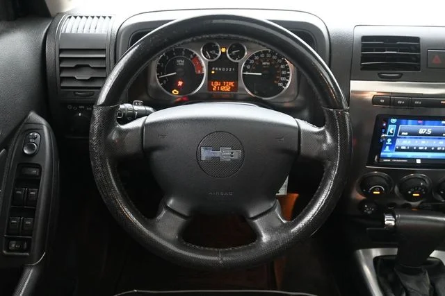 Used 2008 Black Hummer Luxury image 22