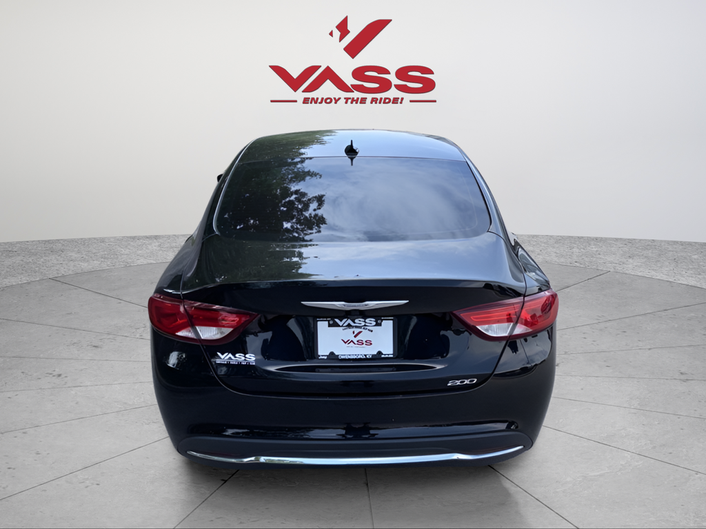 Used 2017 Black Chrysler Limited image 4