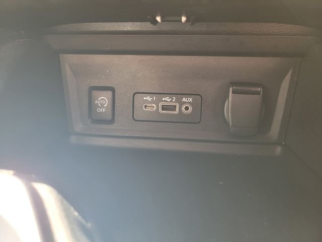Used 2024 White Nissan SV image 25