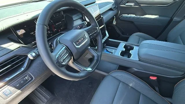 2026 GMC Acadia AT4 - Photo 10