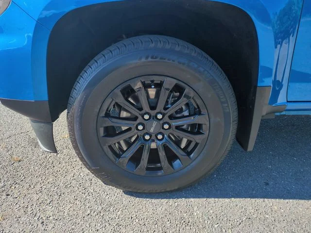 Used 2021 Blue GMC Elevation image 10