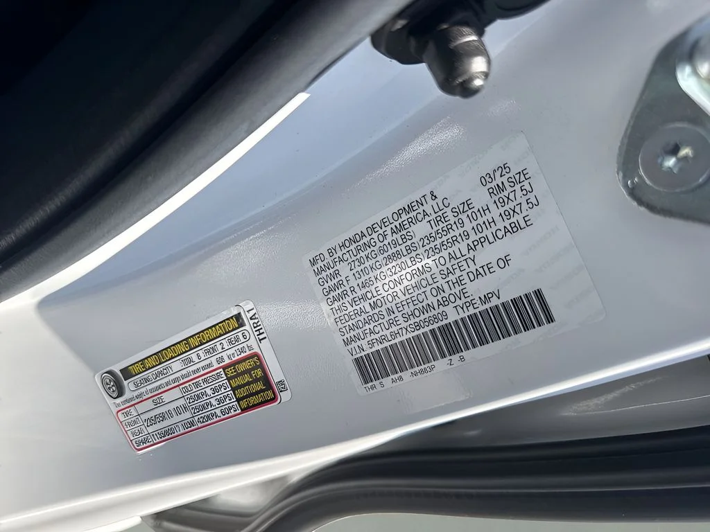 Used 2025 White Honda Sport-L image 38