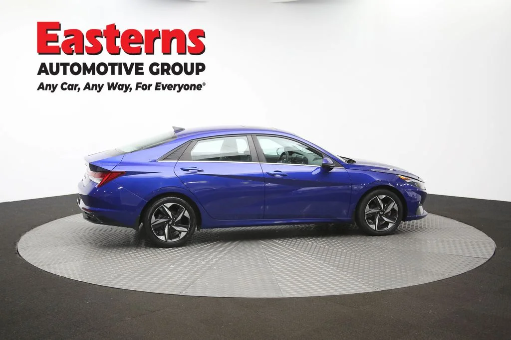 Used 2022 Blue Hyundai SEL image 45