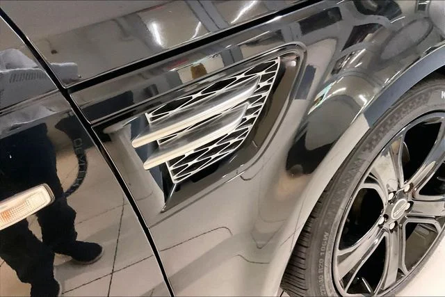 Used 2012 Black Land Rover HSE image 31