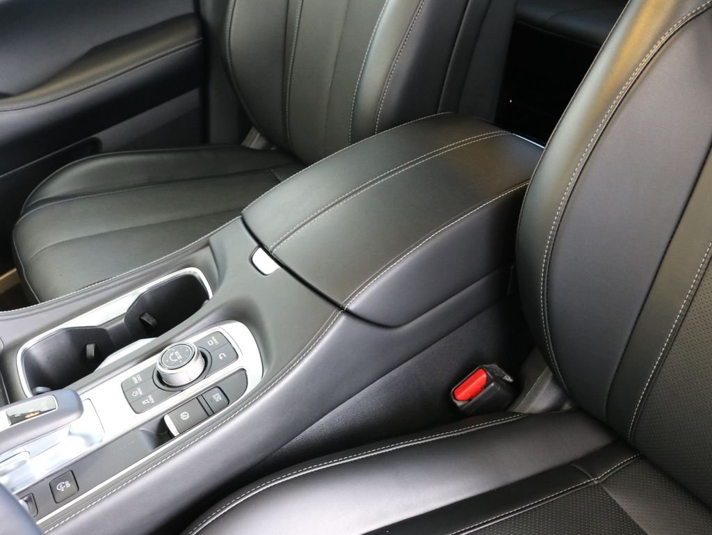 Certified Used 2023 White INFINITI Sensory image 22
