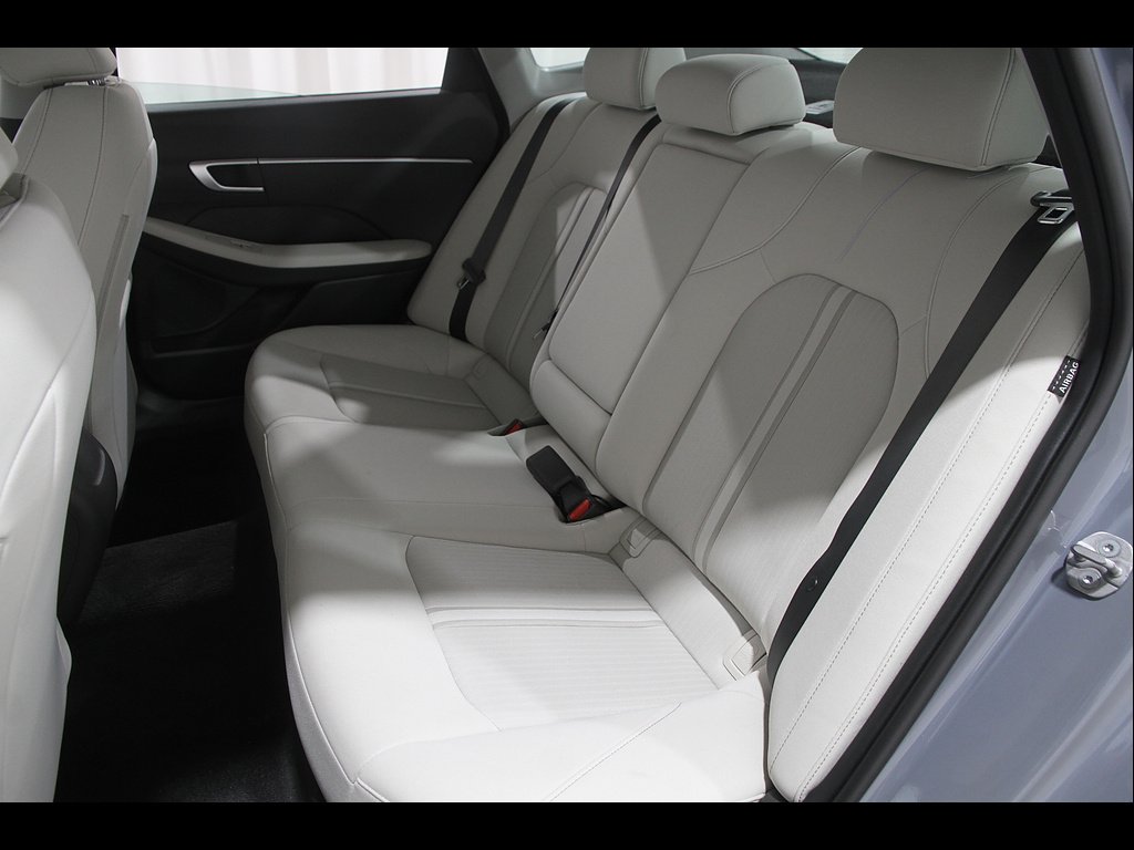 2025 Hyundai Sonata SEL - Photo 18