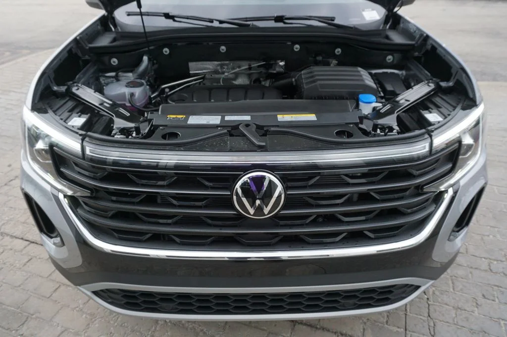 New 2026 Silver Volkswagen 2.0T SE image 28