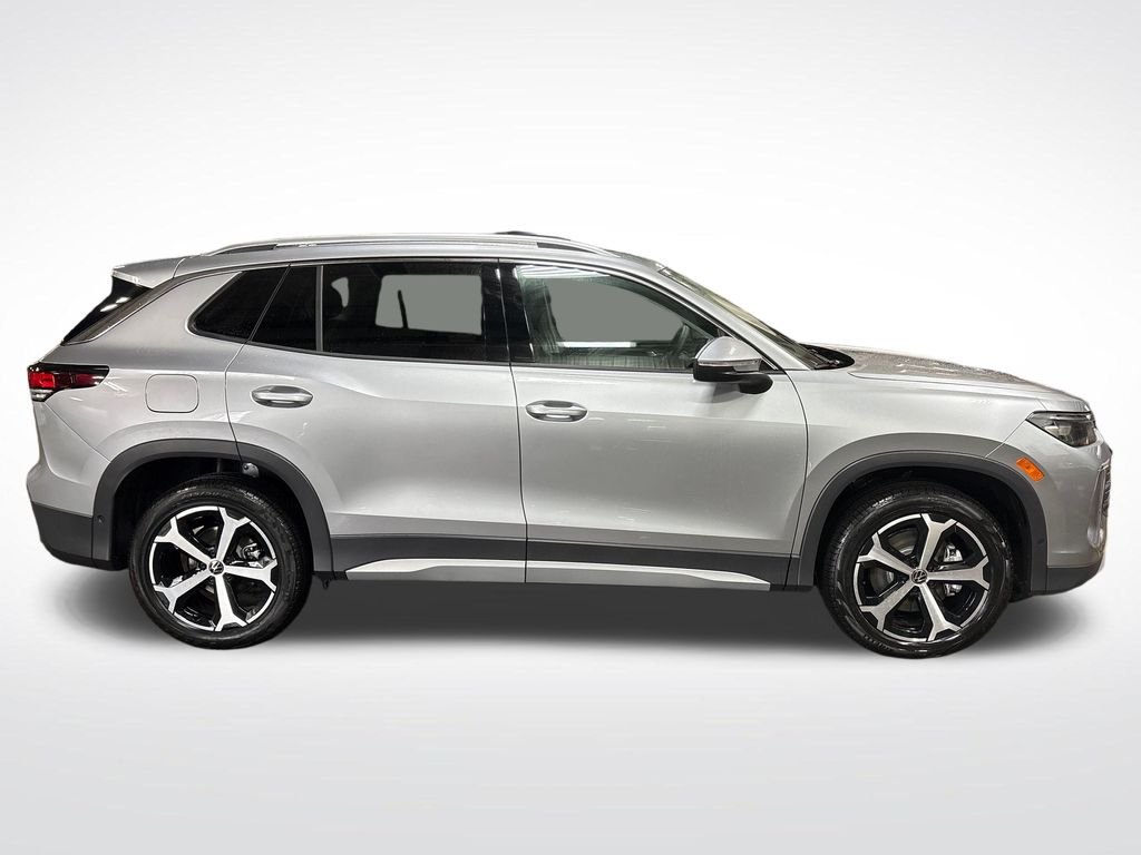 New 2026 Silver Volkswagen 2.0T SE image 6