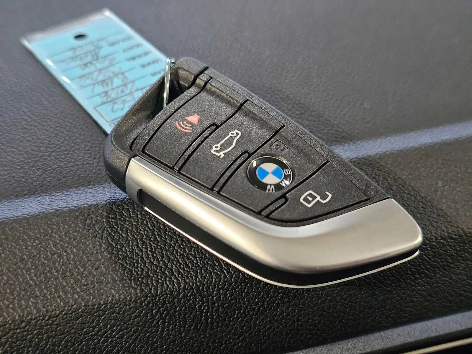 New 2026 Alpine White BMW 330i NA xDrive image 31