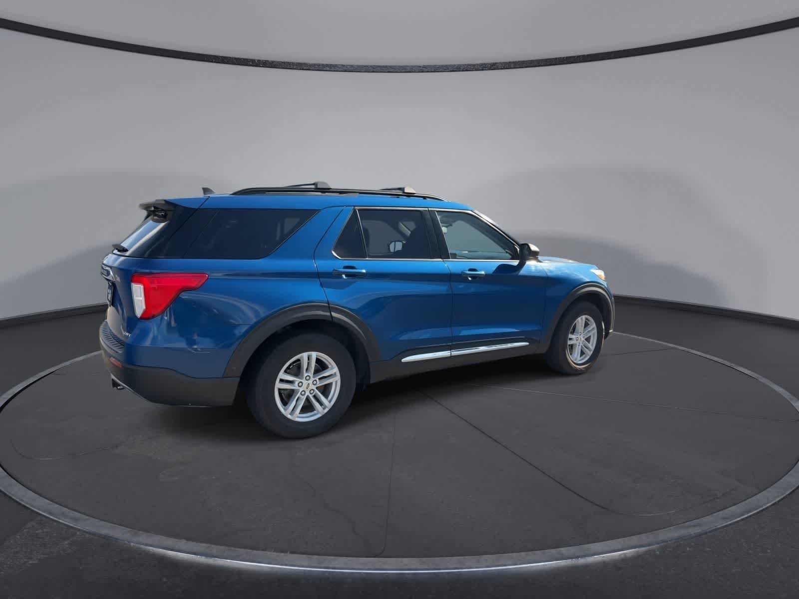 Certified Used 2021 Atlas Blue Metallic Ford XLT image 8