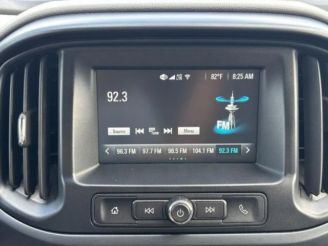 Used 2018 Black Chevrolet  image 19