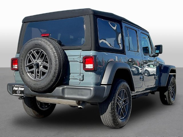Used 2024 Gray Jeep Sport S image 7