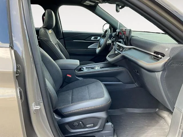 New 2026 Marsh Gray Ford Tremor® image 30