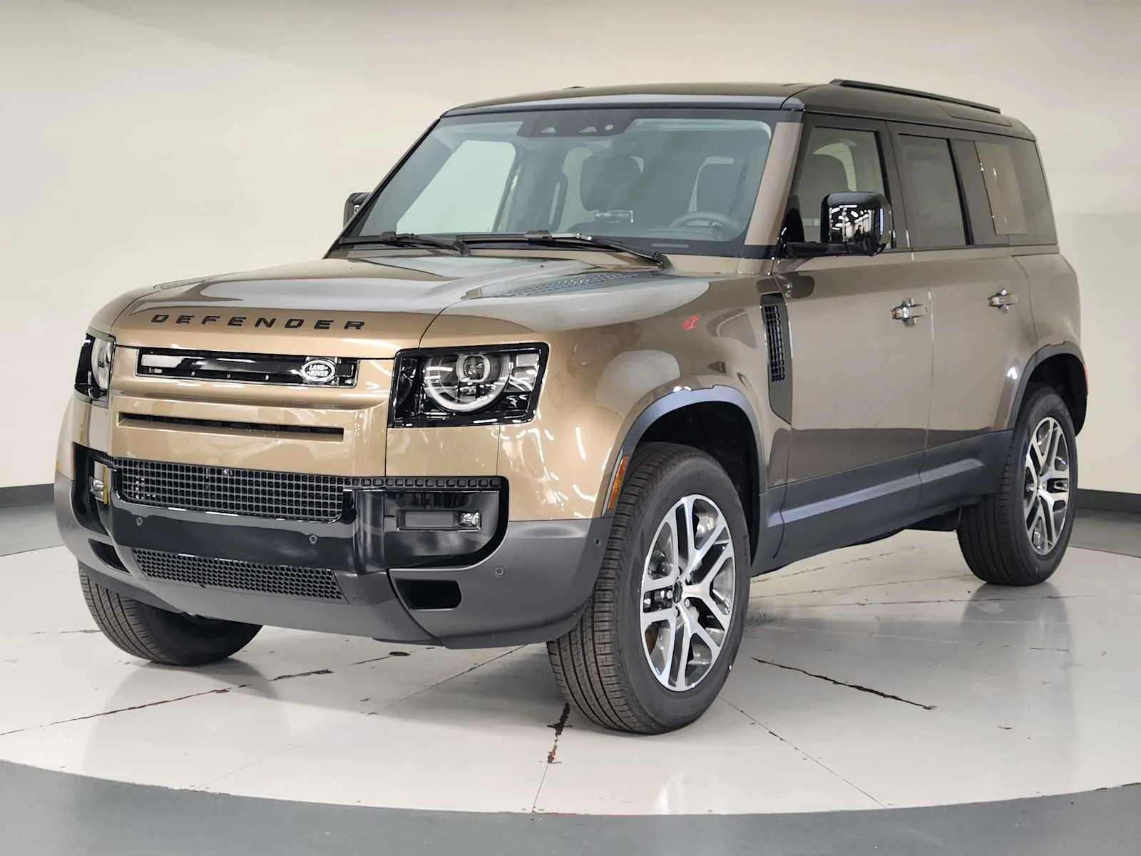 New 2026 Gondwana Stone Metallic Land Rover S image 2
