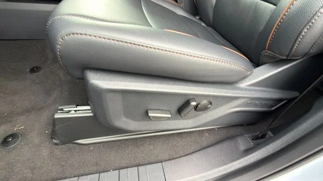 New 2026 Glacier Gray Metallic Tri-Coat Ford F-250® Lariat® image 60