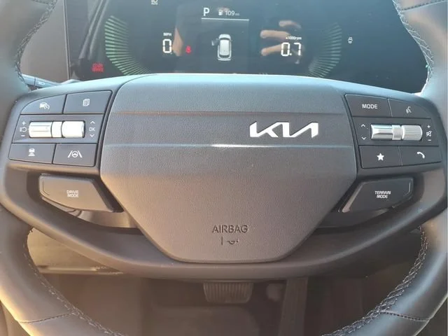 Used 2026  Kia EX image 14