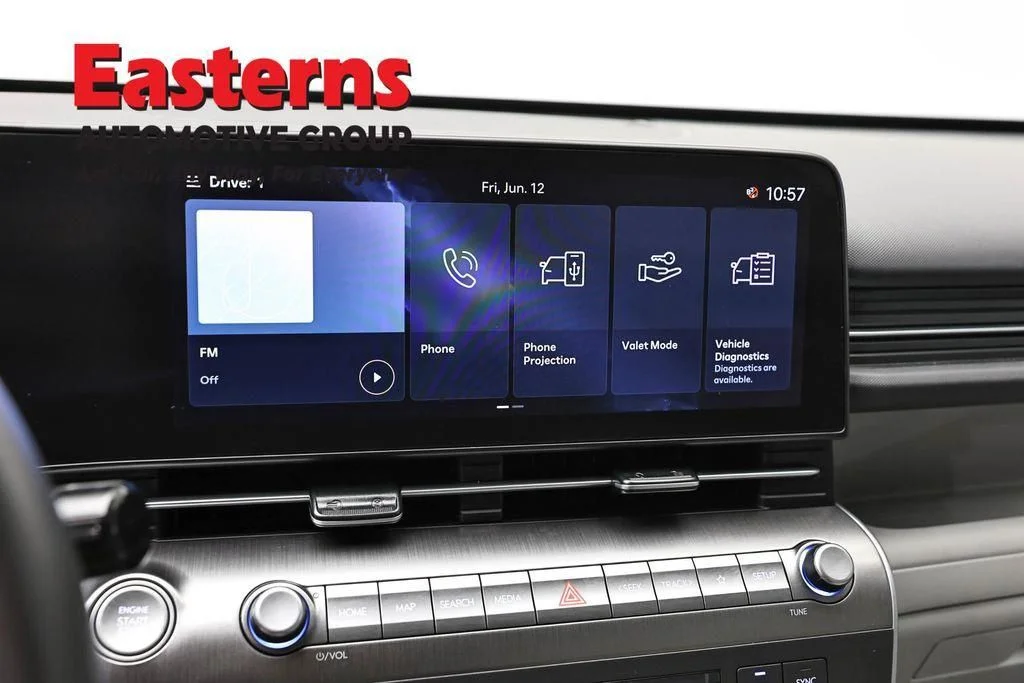 Used 2025 Red Hyundai SEL image 20